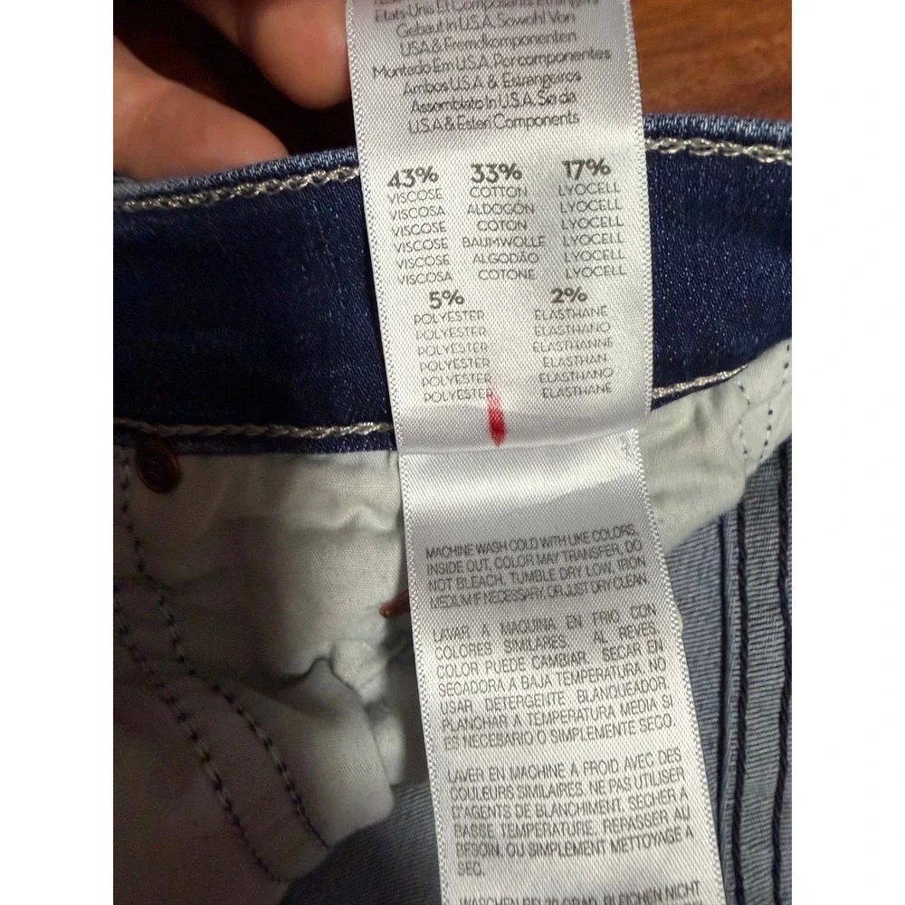 Mother The Weekender Fray Mid Rise Flare Jeans Tongue and Chic Denim Size 28 - Picture 6 of 10